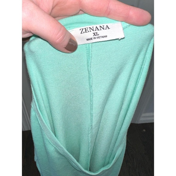 Zenana Relaxed Fit V-Neck Short Sleeve Basic Jersey T-Shirt Top - Picture 5 of 6